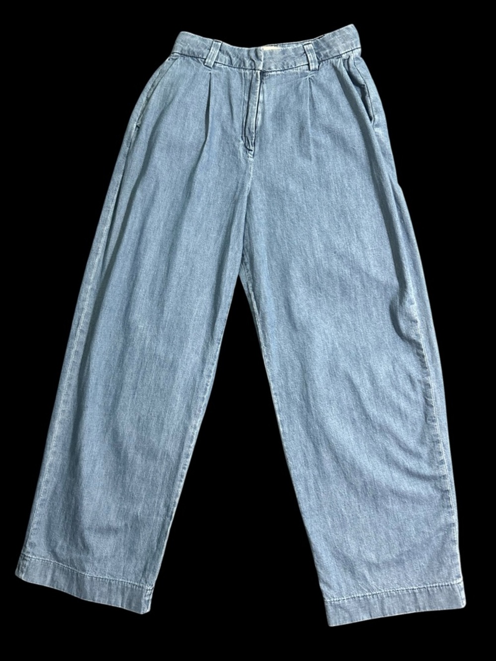 Old Navy Light Wash Denim Wide-Leg Pants size 2